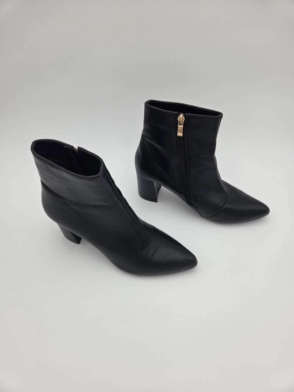 Lulu's Black Pointed Toe Ankle Booties with Side Zip Faux Leather Size 7